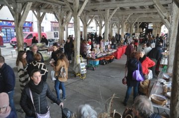 REPRISE DES MARCHÉS : AUTHENTICITÉ ET CONVIVIALITÉ  AU MENU !