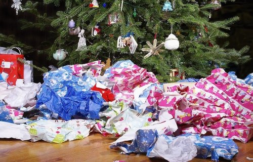 À Noel, n’oublions pas la planète : trions nos emballages et nos papiers !
